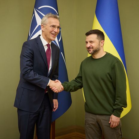Treffen von NATO-Generalsekretär Stoltenberg mit dem ukrainischen Präsidenten Selenskyj in Kiew