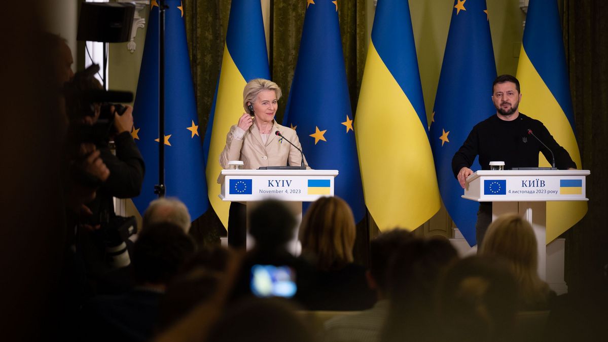 Ursula von der Leyen and Volodymyr Selenskyj on 4 November 2023 in Kiev