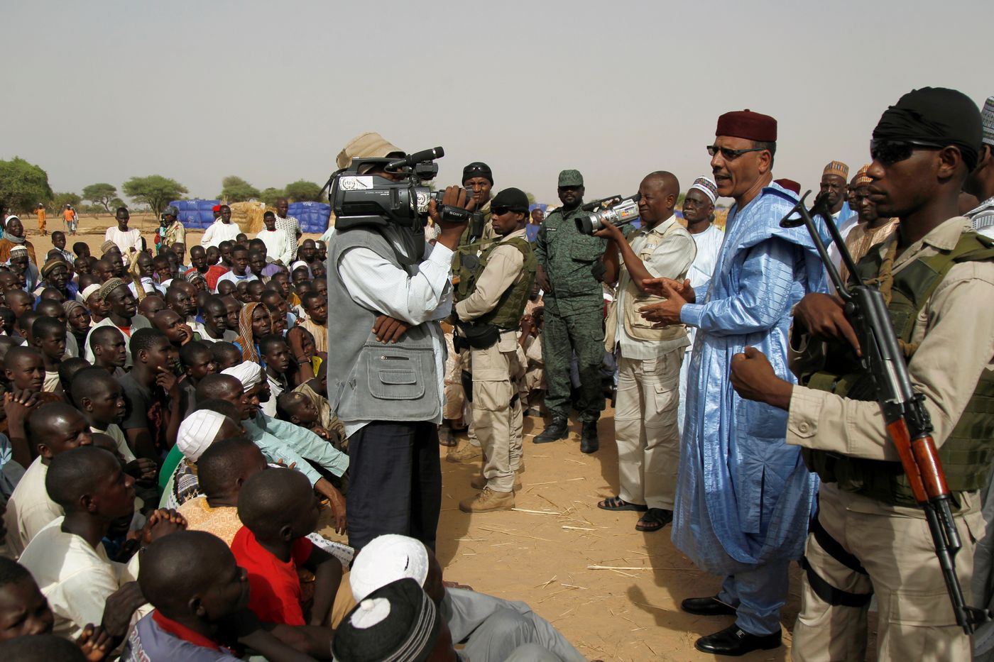 104305361 Bazoum speaks to displaced persons, Diffa