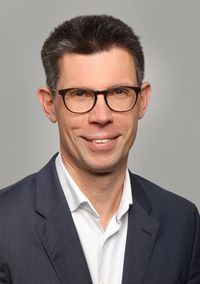 Dr. Marco Overhaus Dr. Marco Overhaus