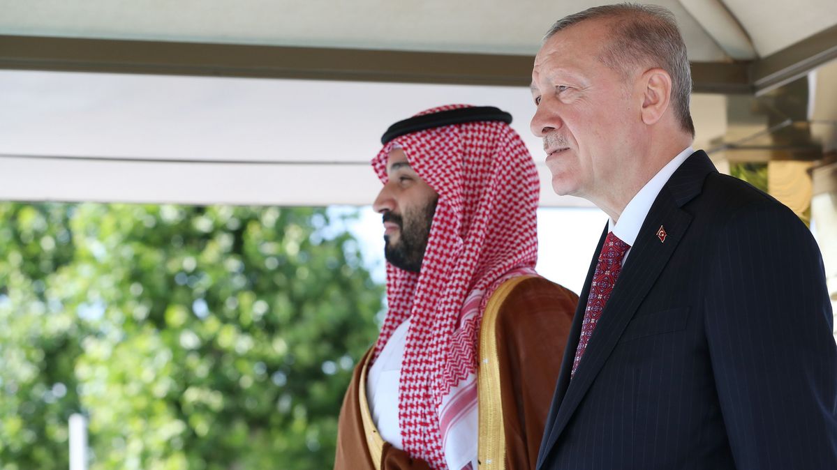 Turkish President Recep Tayyip Erdoğan welcomes Saudi Crown Prince Mohammed Bin Salman in Ankara on June 22, 2022.